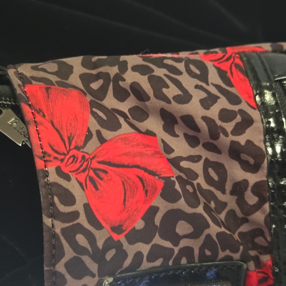 Betsry Johnson Bowsl Leppard Print Crossbody Purse - Picture 4 of 12